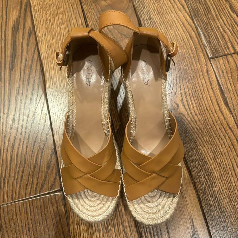 Abound shoes - size 10